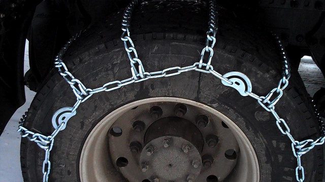 snow tires chains3