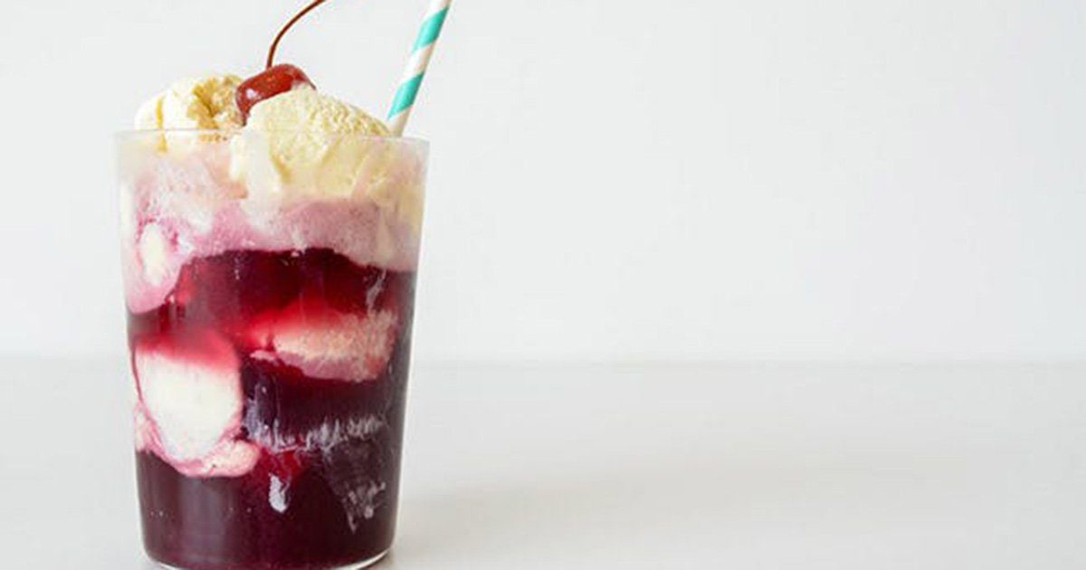 For All You Boozy Kids At Heart, Introducing Wine Ice Cream Floats