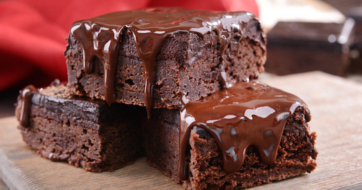 Booze And Chocolate?  Red Wine Brownies Exist And They’re Everything…